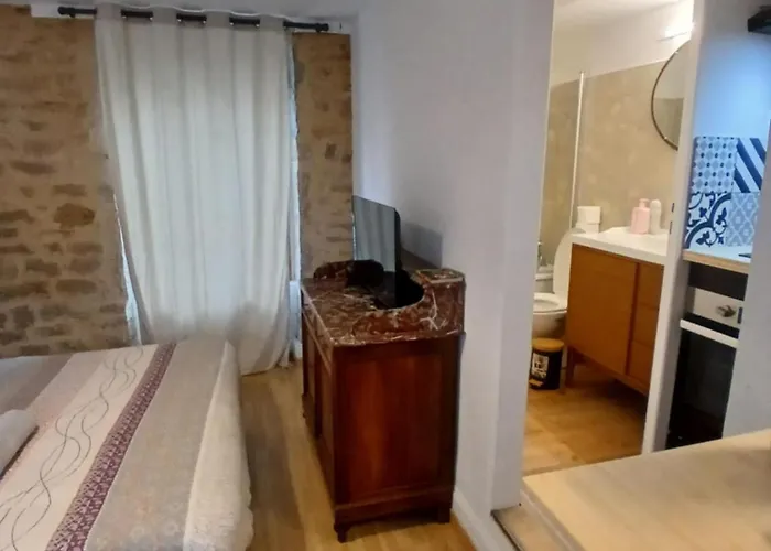 20m2 - Stationnement Gratuit - Wifi * Дижон